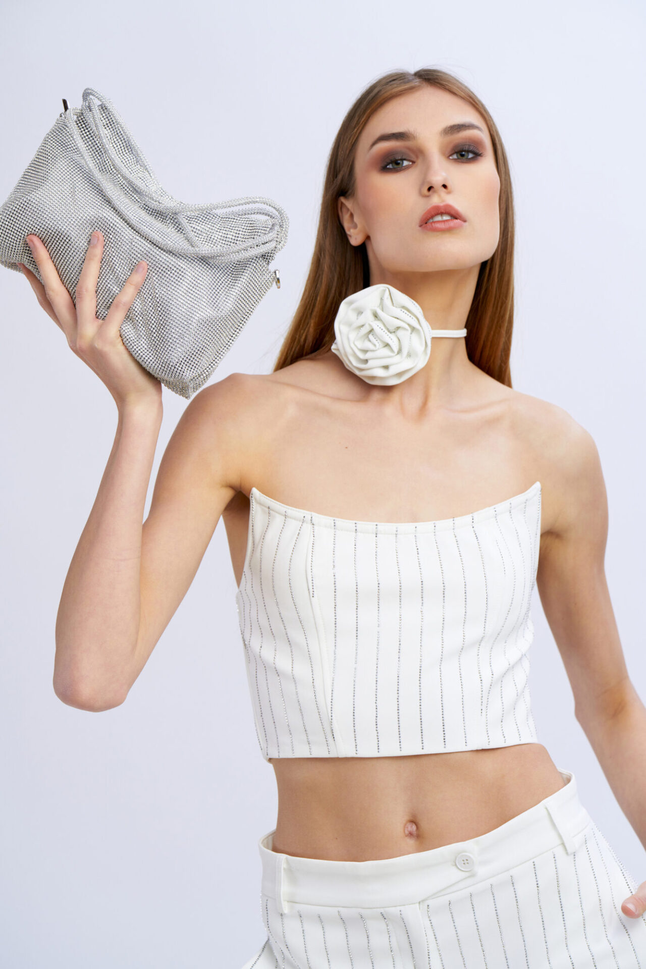 251NB002_4-1333×2000