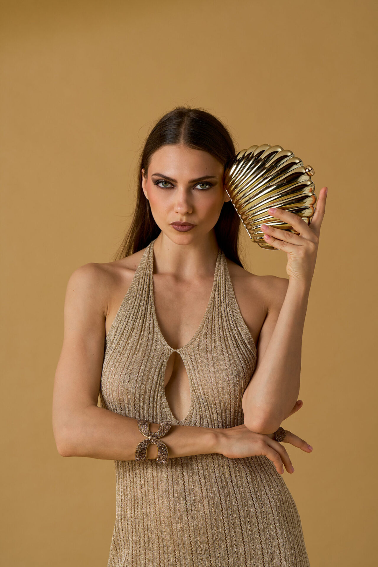 261NB000_2-1333×2000