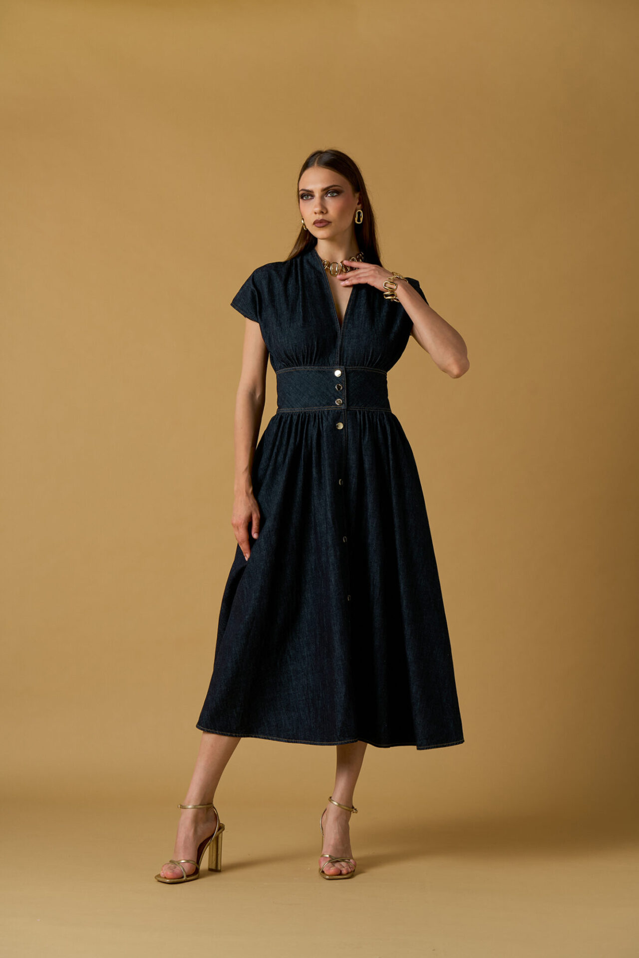 261NS024_2-1333×2000