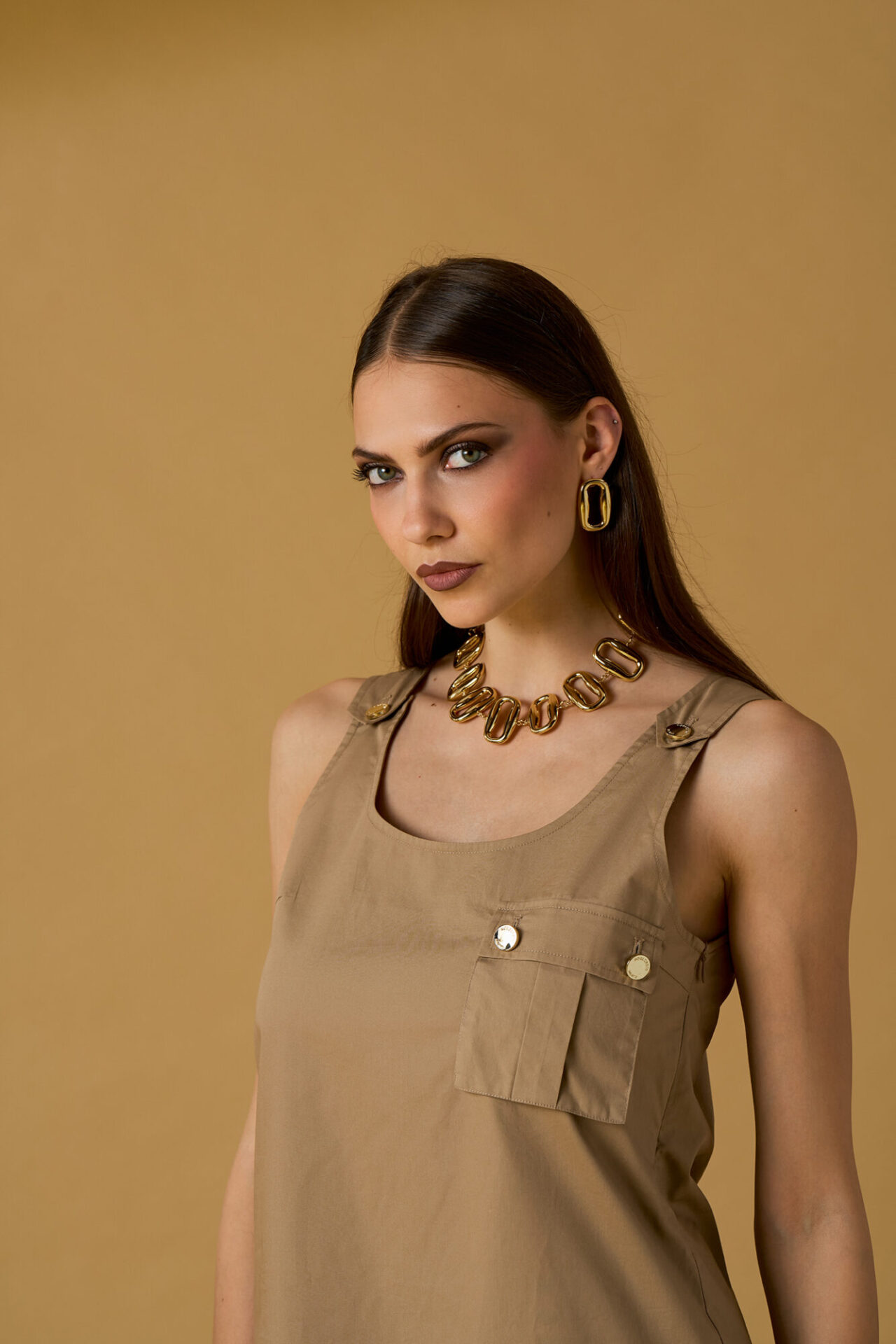 261NS031_2-1333×2000