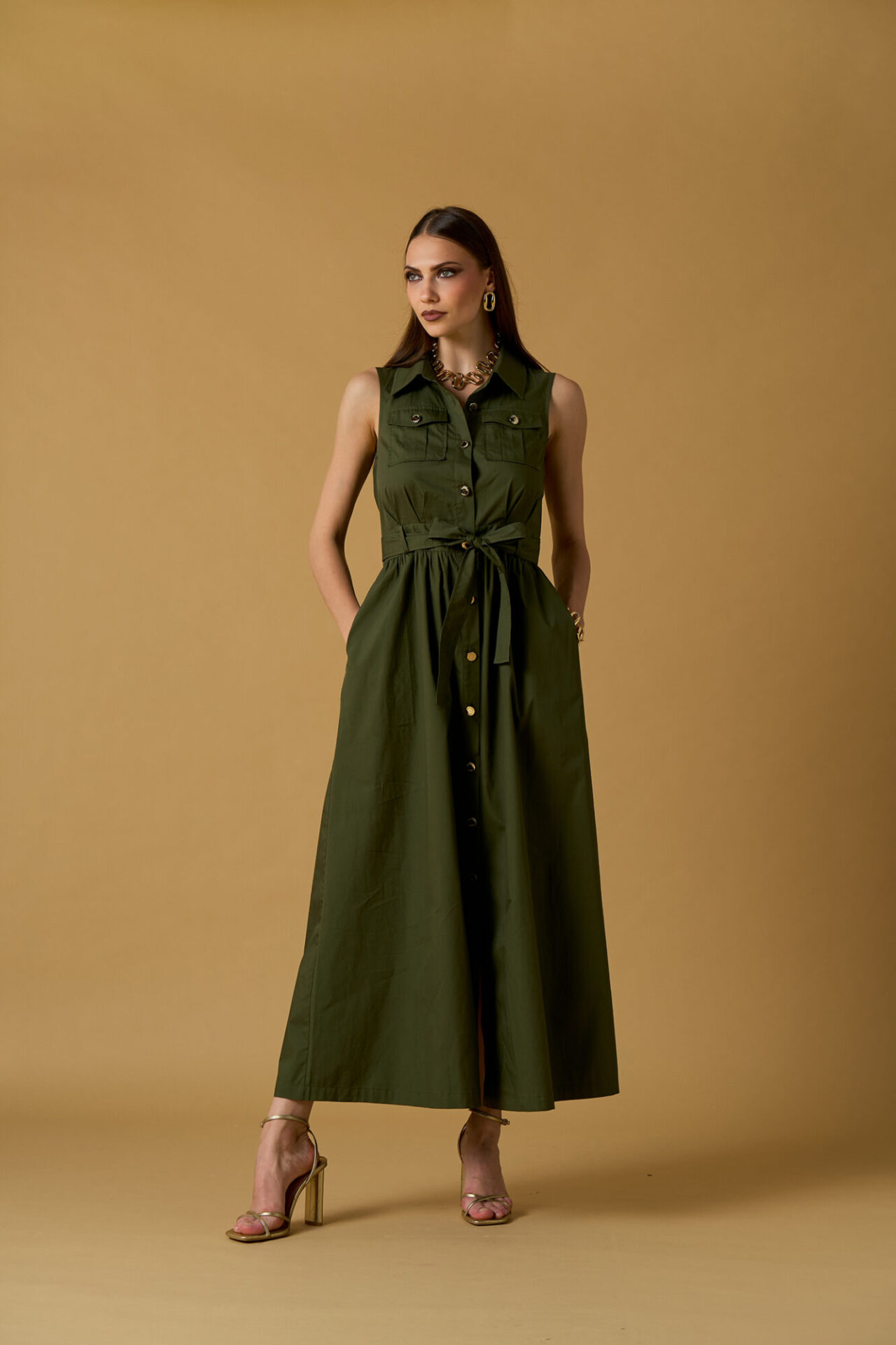 261NS032_3-1333×2000