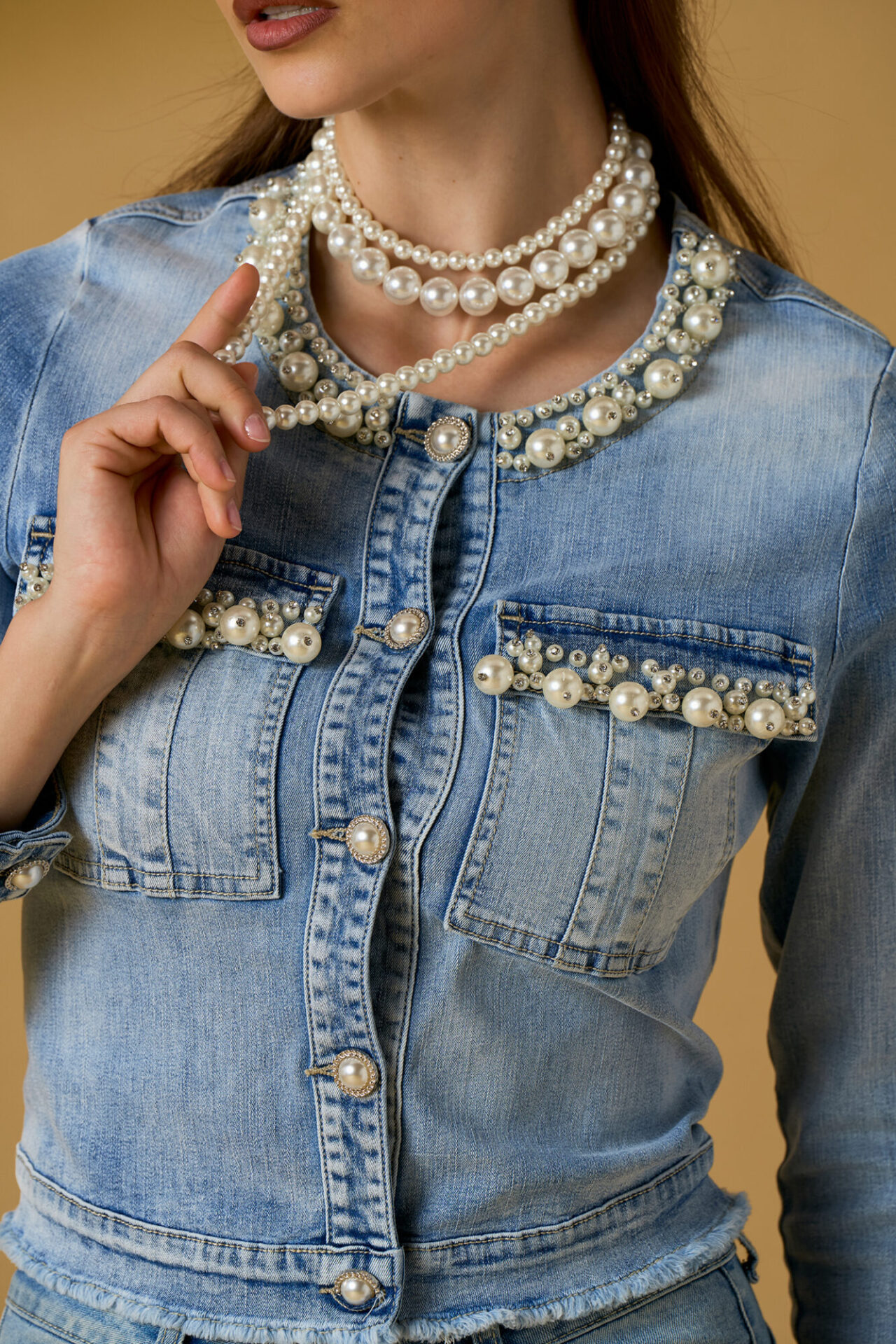 261NS202_3-1333×2000