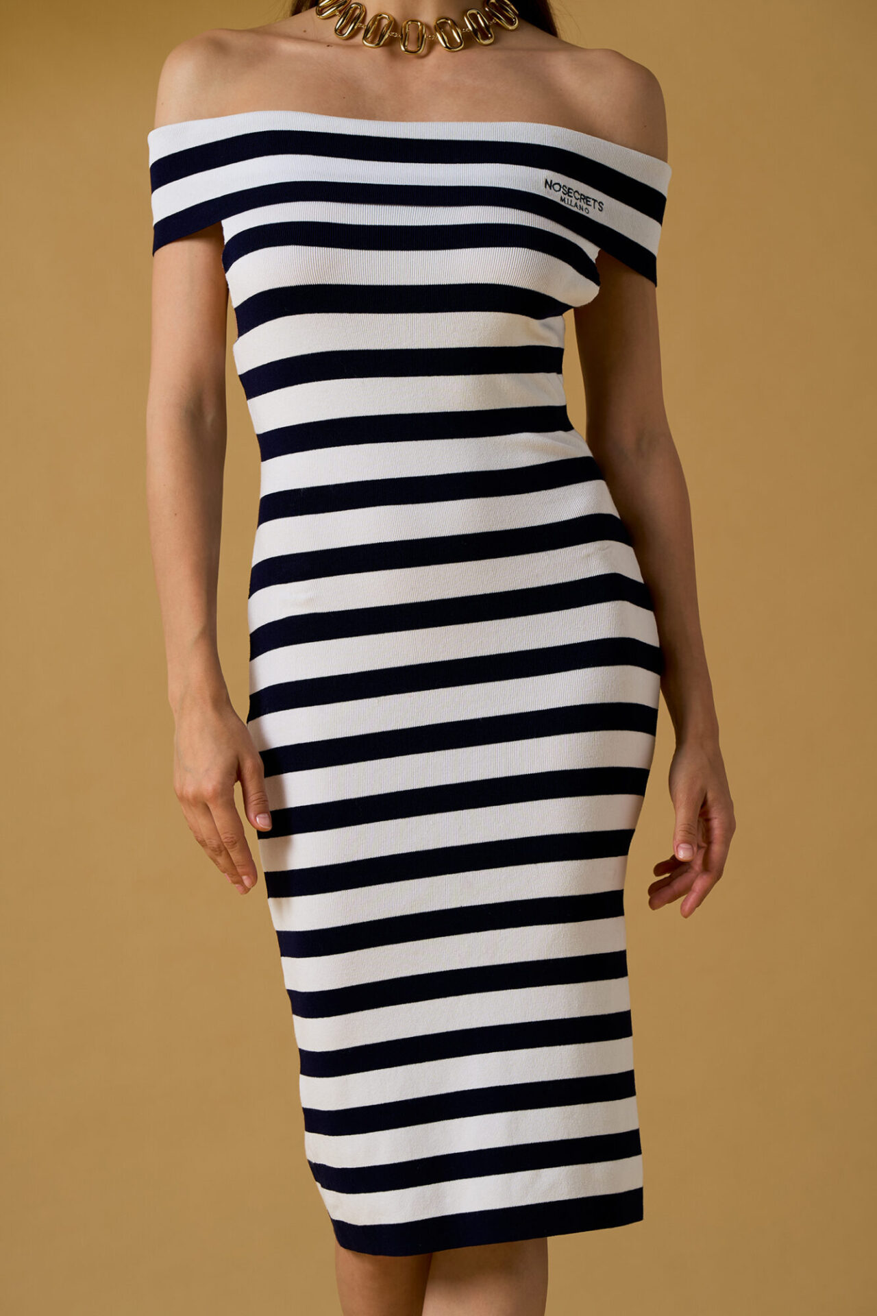 261NS270_3-1333×2000