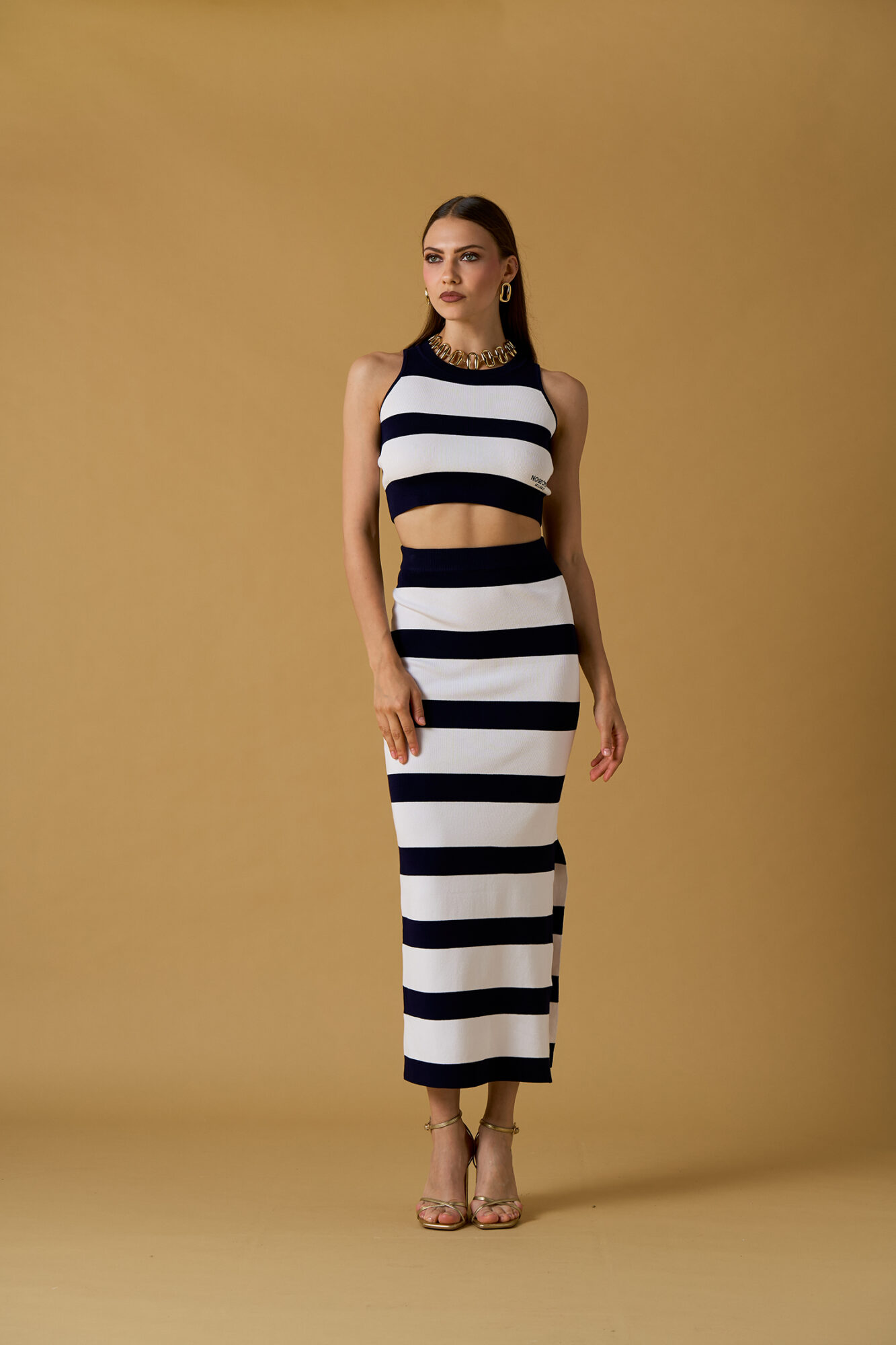 261NS271_1-1333×2000