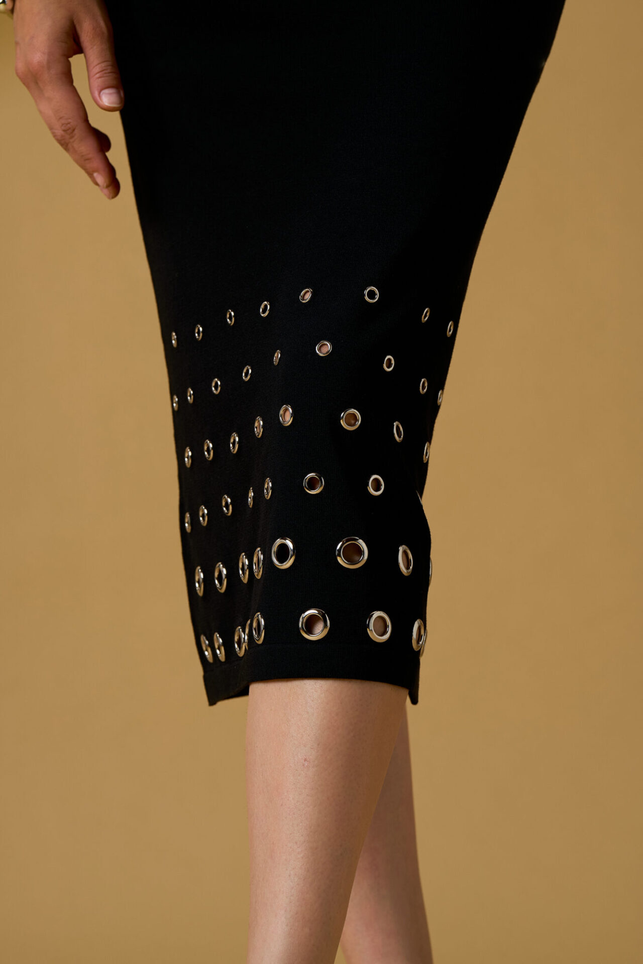 261NS321_2-1333×2000